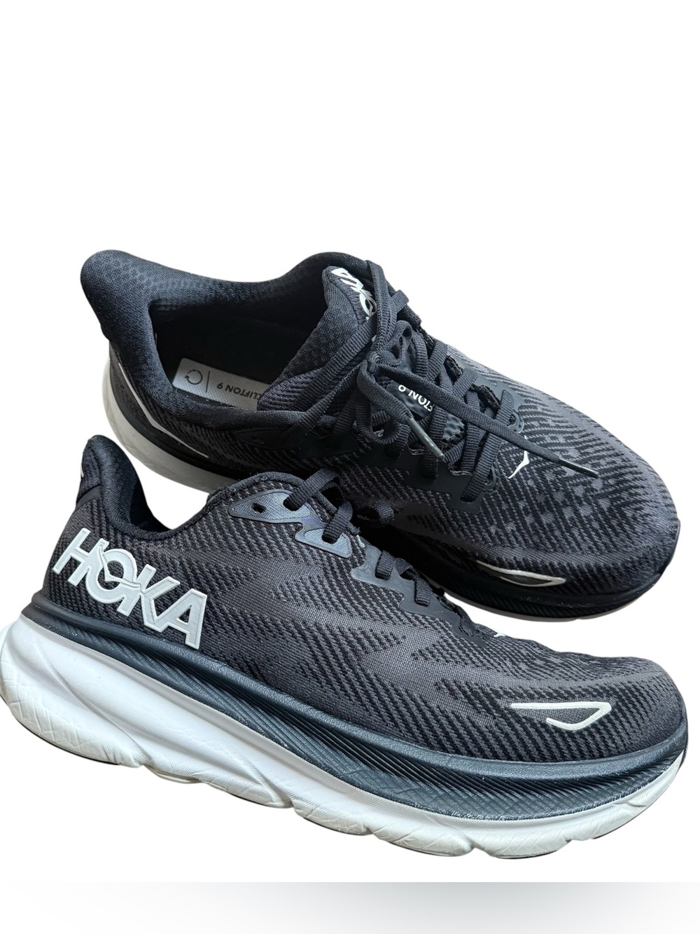 Hoka Clifton 9 women’s size 8.5 running shoes black white READ